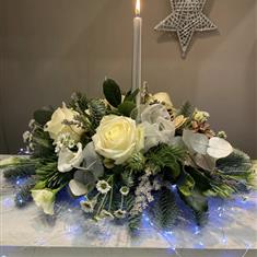 Winter Wonderland table arrangement 
